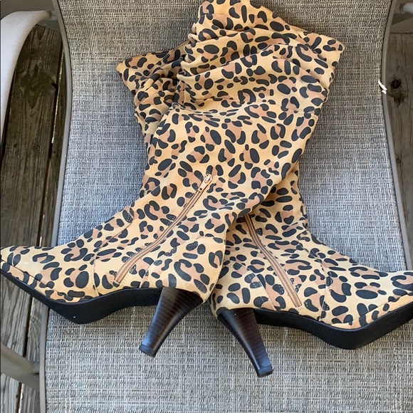 Hot in Hollywood Shoes - ⭐️🔥HOT IN HOLLYWOOD KNEE HIGH BOOTS🔥 ⭐️